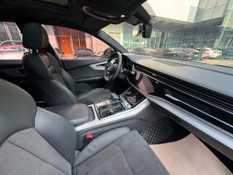 Audi Q8 2019 55 TFSI Dynamic Edition — миниатюра 16