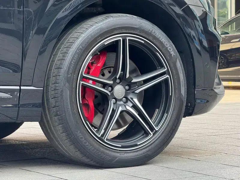 Audi Q8 2019 55 TFSI Dynamic Edition — миниатюра 8