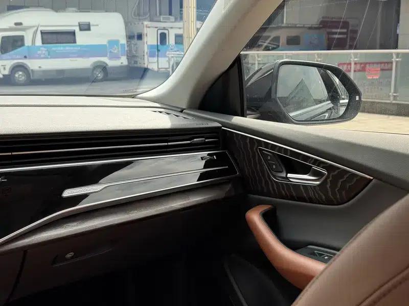 Audi Q8 2021 55 TFSI Luxury Dynamic — миниатюра 12
