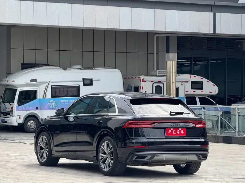 Audi Q8 2021 55 TFSI Luxury Dynamic — миниатюра 4