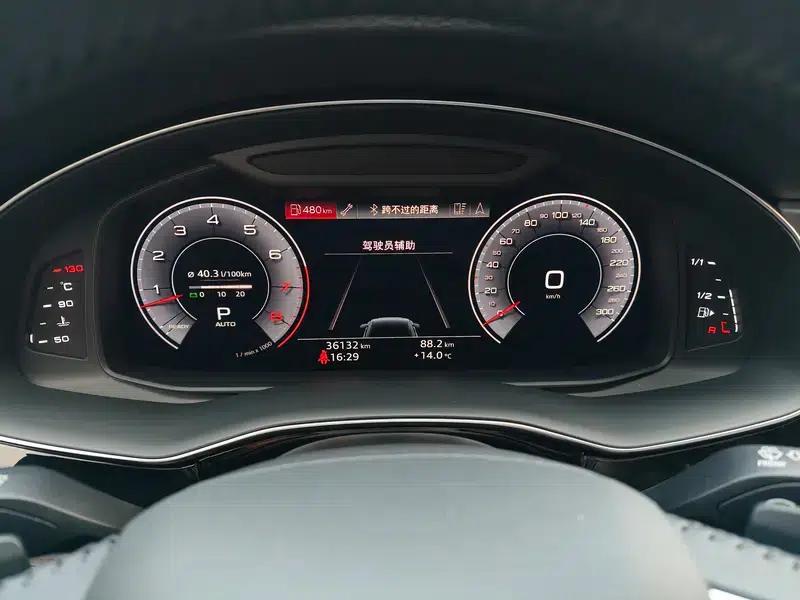 Audi Q8 2019 55 TFSI Luxury Dynamic — миниатюра 18