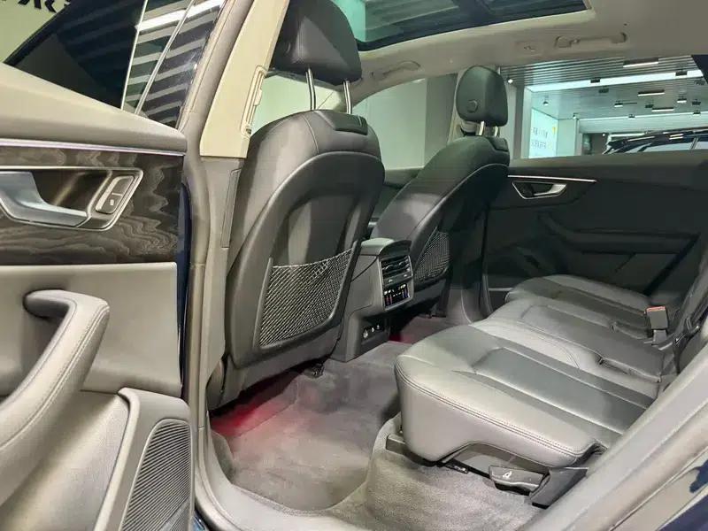 Audi Q8 2023 55 TFSI Luxury Dynamic — миниатюра 28