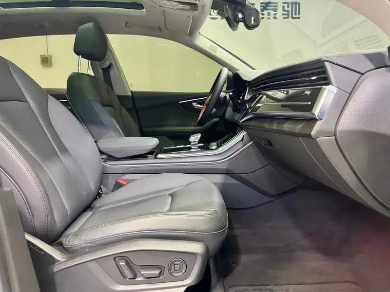 Audi Q8 2023 55 TFSI Luxury Dynamic — миниатюра 29