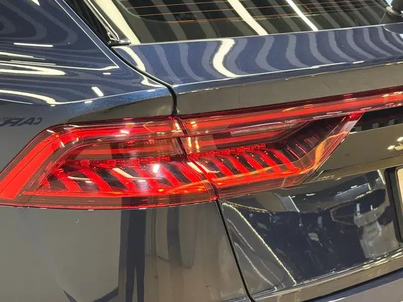 Audi Q8 2023 55 TFSI Luxury Dynamic — миниатюра 10