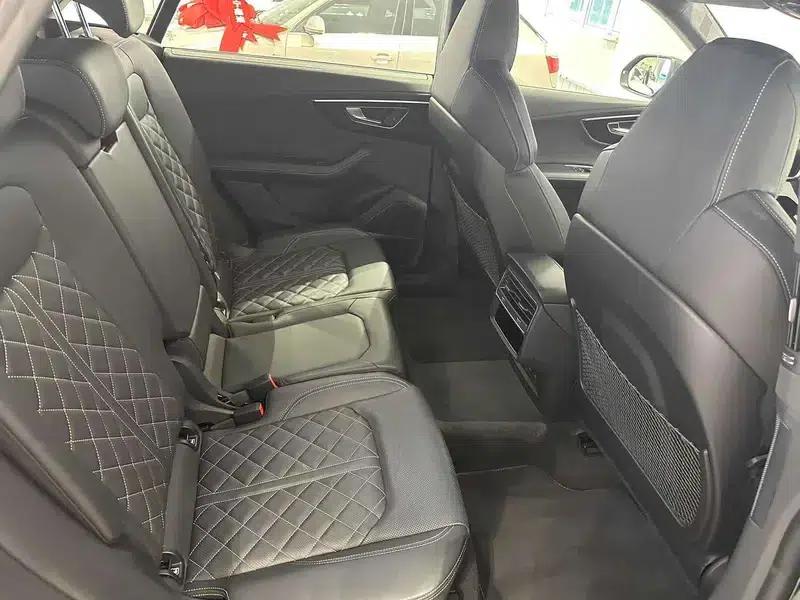 Audi Q8 2023 55 TFSI Premium Dynamic Edition — миниатюра 7