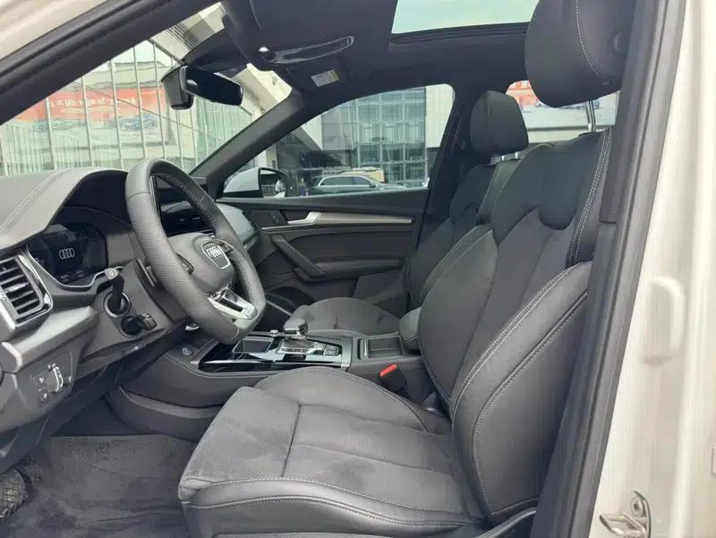 Audi Q5L Sportback 2021 40 TFSI Luxury — миниатюра 16
