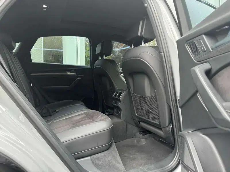 Audi Q5L Sportback 2021 40 TFSI Launch Special Edition — миниатюра 15