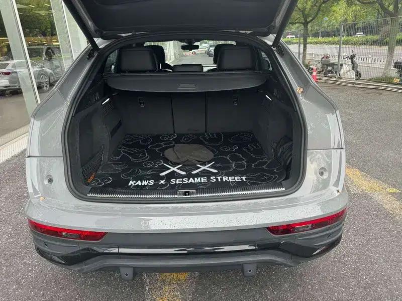 Audi Q5L Sportback 2021 40 TFSI Launch Special Edition — миниатюра 17