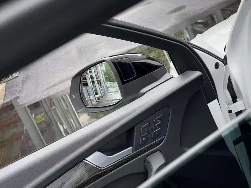 Audi Q5L Sportback 2021 45 TFSI Premium Edition — миниатюра 8