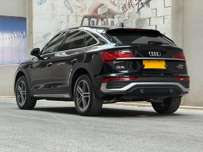 Audi Q5L Sportback 2022 Facelift 40 TFSI Fashion Model — миниатюра 3