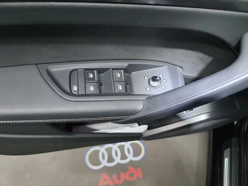 Audi Q5L Sportback 2022 40 TFSI Luxury — миниатюра 15