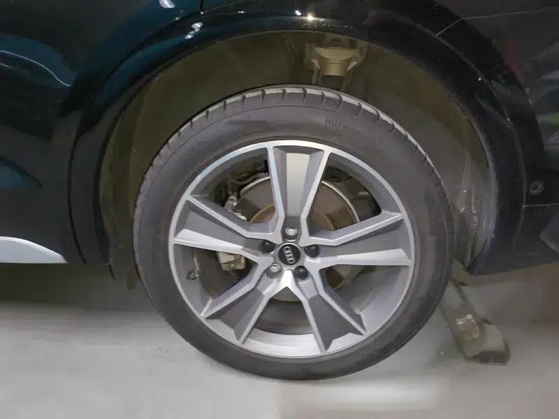 Audi Q5L Sportback 2022 40 TFSI Luxury — миниатюра 20