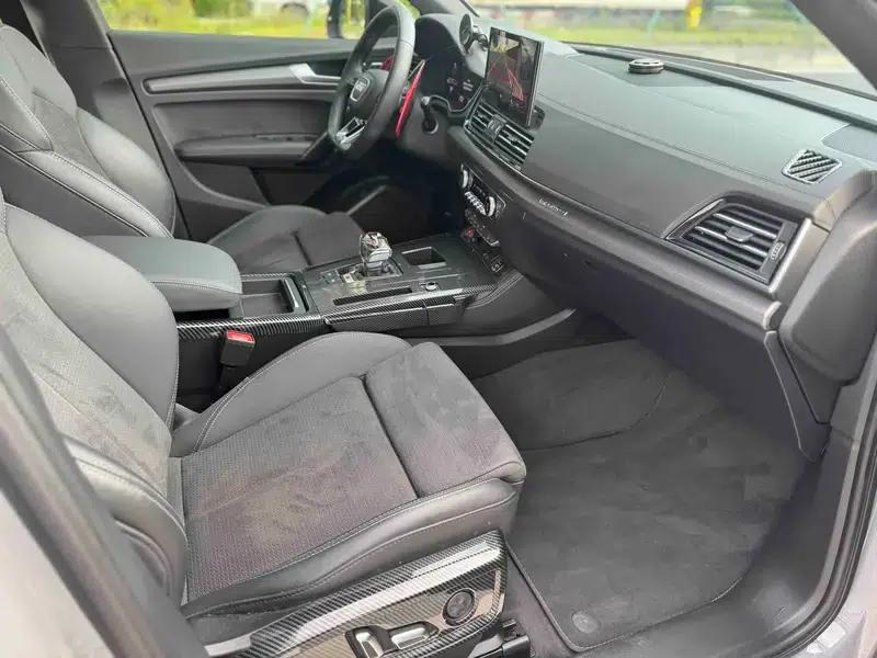 Audi Q5L Sportback 2023 40 TFSI Luxury — миниатюра 8