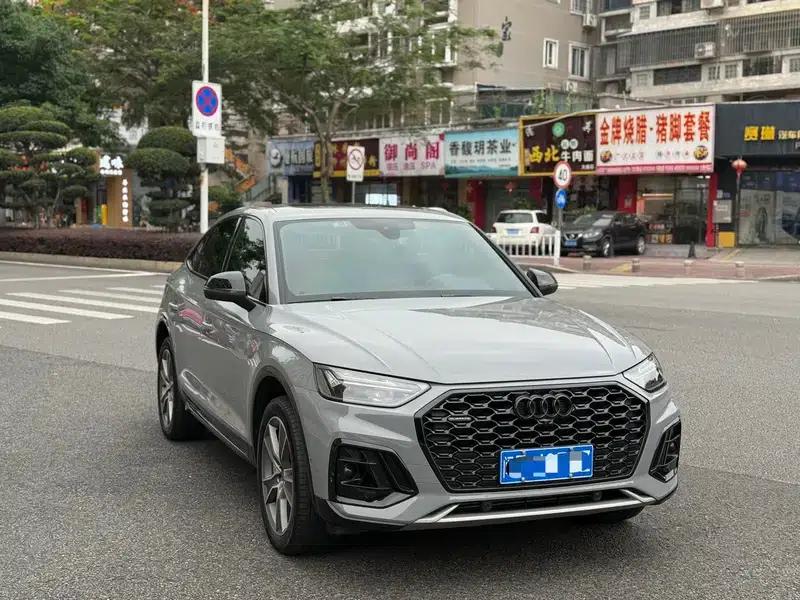 Audi Q5L Sportback 2021 40 TFSI Fashion Edition — миниатюра 3