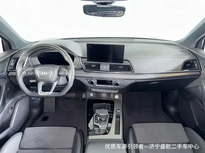 Audi Q5L Sportback 2022 Facelift 40 TFSI Luxury — миниатюра 16