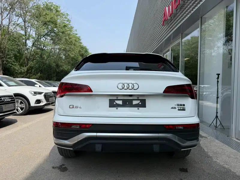 Audi Q5L Sportback 2021 45 TFSI Premium Edition — миниатюра 5