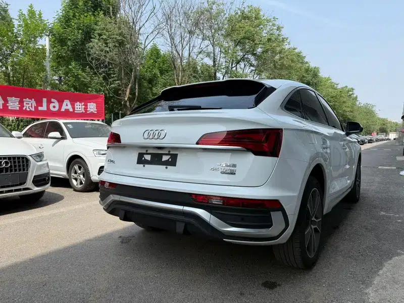 Audi Q5L Sportback 2021 45 TFSI Premium Edition — миниатюра 6