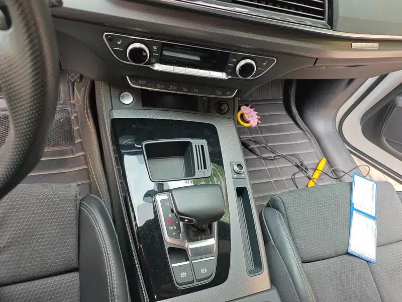 Audi Q5L Sportback 2022 40 TFSI Luxury — миниатюра 14