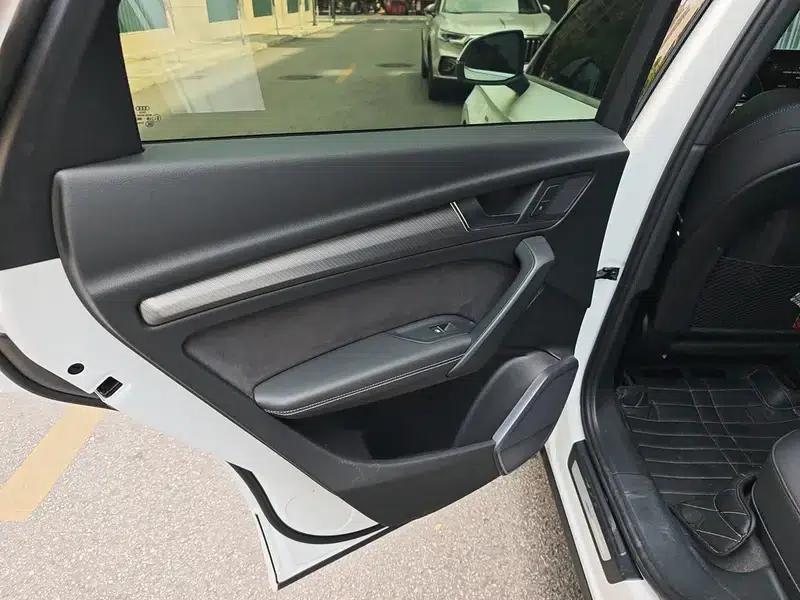Audi Q5L Sportback 2022 40 TFSI Luxury — миниатюра 17