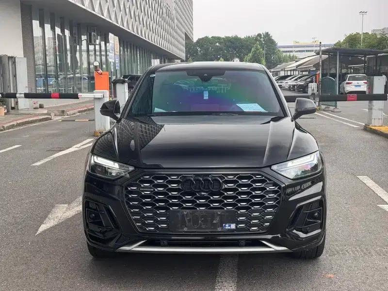 Audi Q5L Sportback 2022 40 TFSI Luxury — миниатюра 2