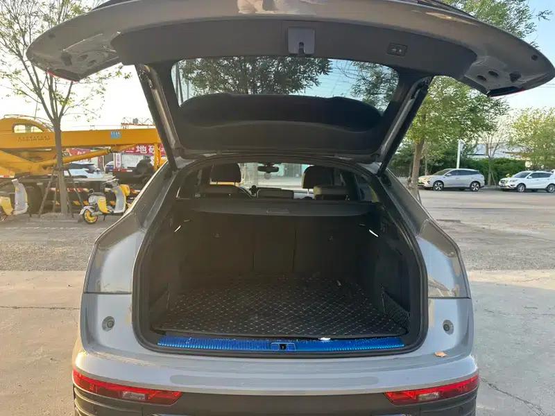 Audi Q5L Sportback 2023 40 TFSI Ice and Snow Sport Edition — миниатюра 22