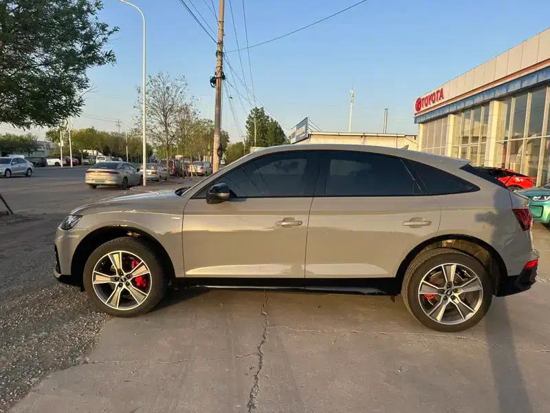 Audi Q5L Sportback 2023 40 TFSI Ice and Snow Sport Edition — миниатюра 4