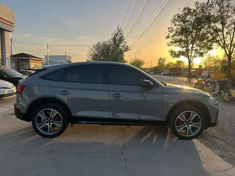 Audi Q5L Sportback 2023 40 TFSI Ice and Snow Sport Edition — миниатюра 8