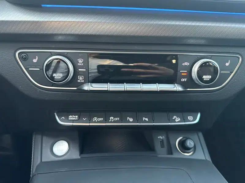 Audi Q5L Sportback 2023 40 TFSI Ice and Snow Sport Edition — миниатюра 10
