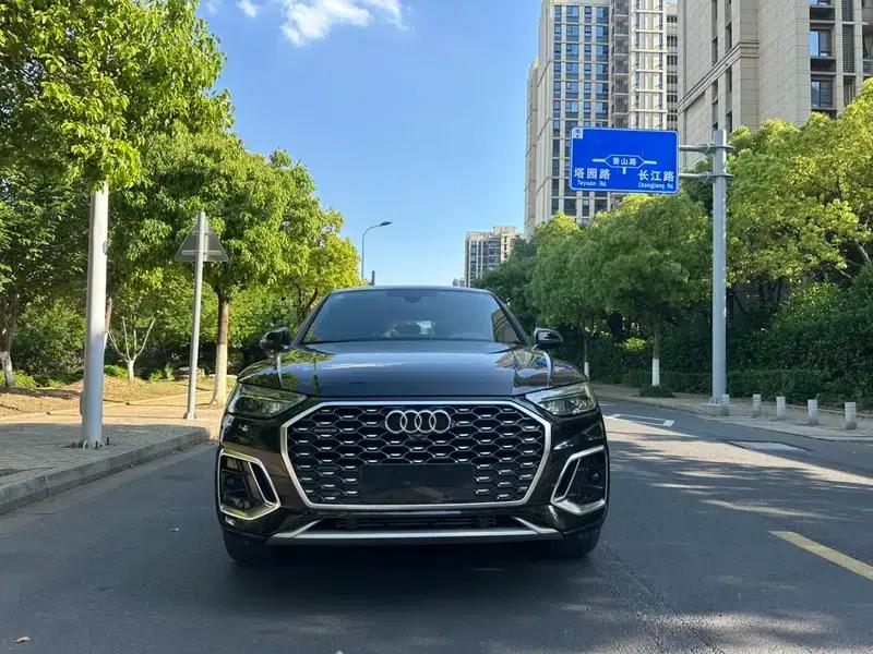 Audi Q5L Sportback 2022 40 TFSI Luxury — миниатюра 2