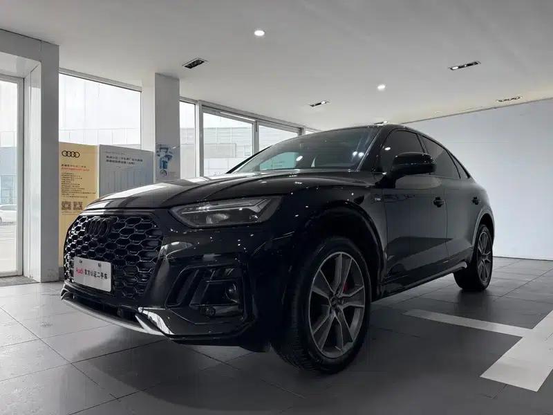 Audi Q5L Sportback 2023 40 TFSI Luxury — миниатюра 1
