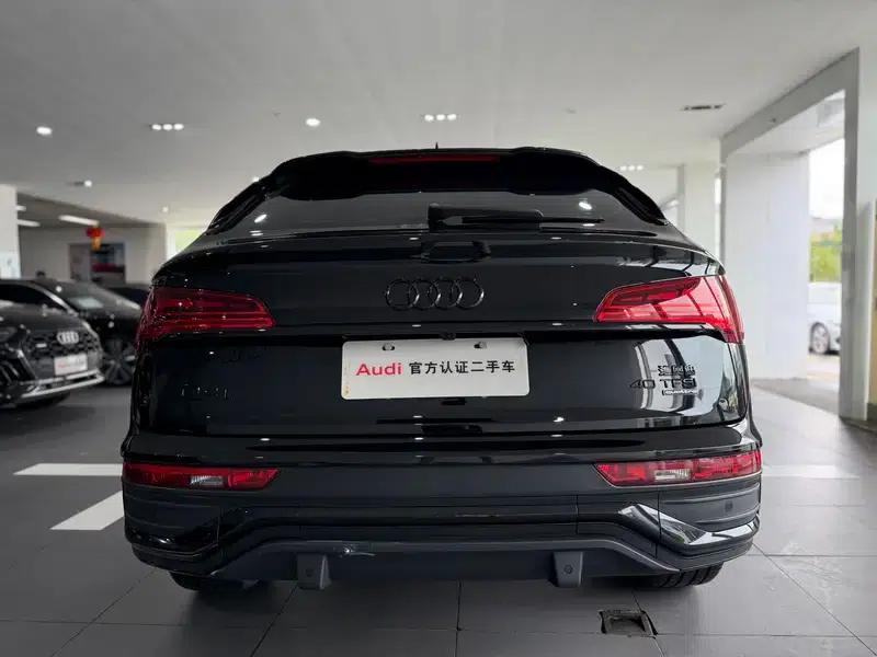 Audi Q5L Sportback 2023 40 TFSI Luxury — миниатюра 4