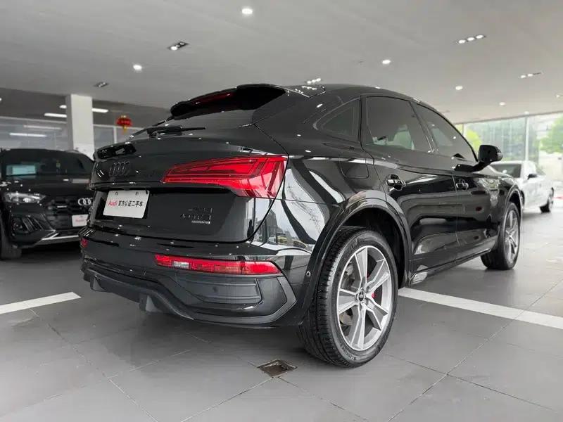 Audi Q5L Sportback 2023 40 TFSI Luxury — миниатюра 5