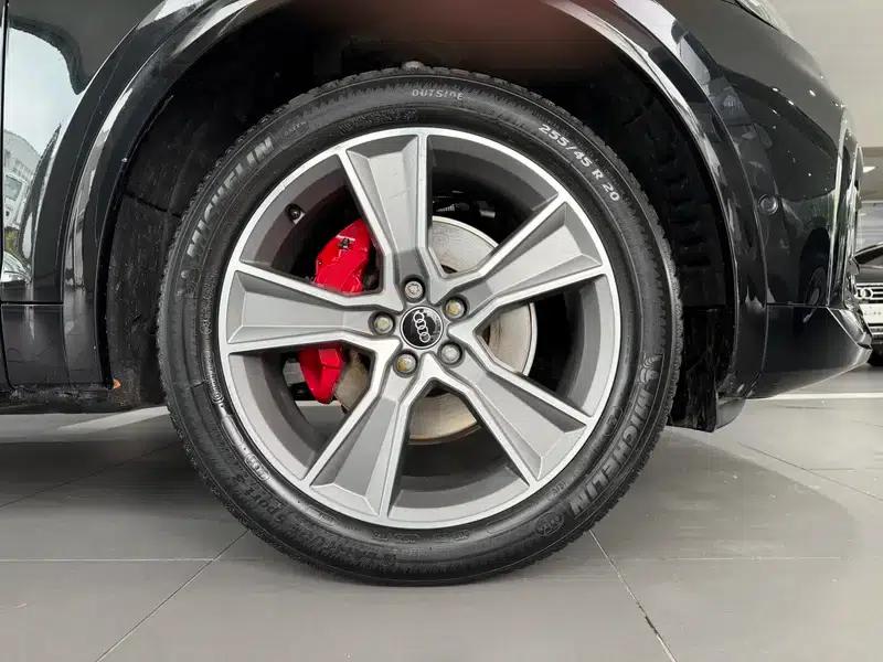 Audi Q5L Sportback 2023 40 TFSI Luxury — миниатюра 7