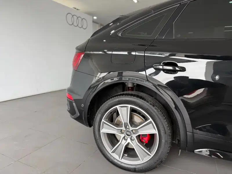 Audi Q5L Sportback 2023 40 TFSI Luxury — миниатюра 9