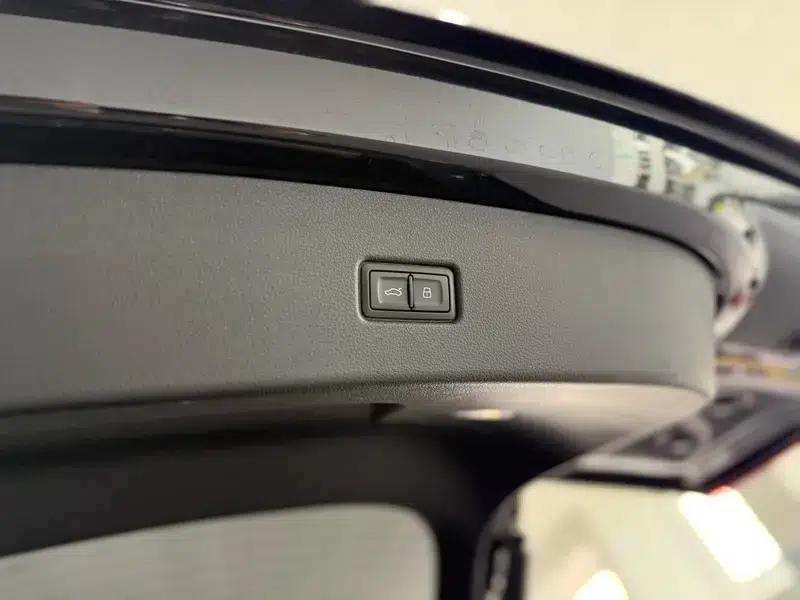 Audi Q5L Sportback 2023 40 TFSI Luxury — миниатюра 10