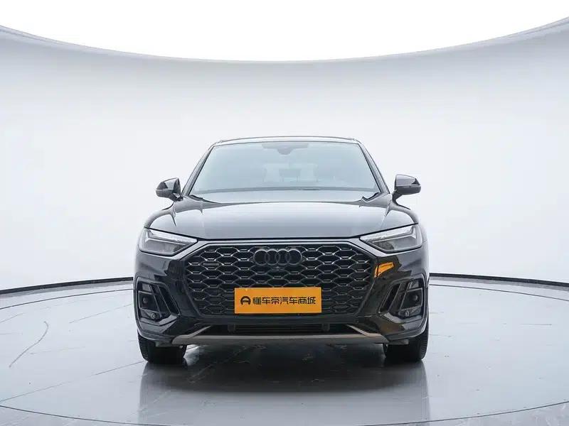 Audi Q5L Sportback 2023 40 TFSI Luxury — миниатюра 2