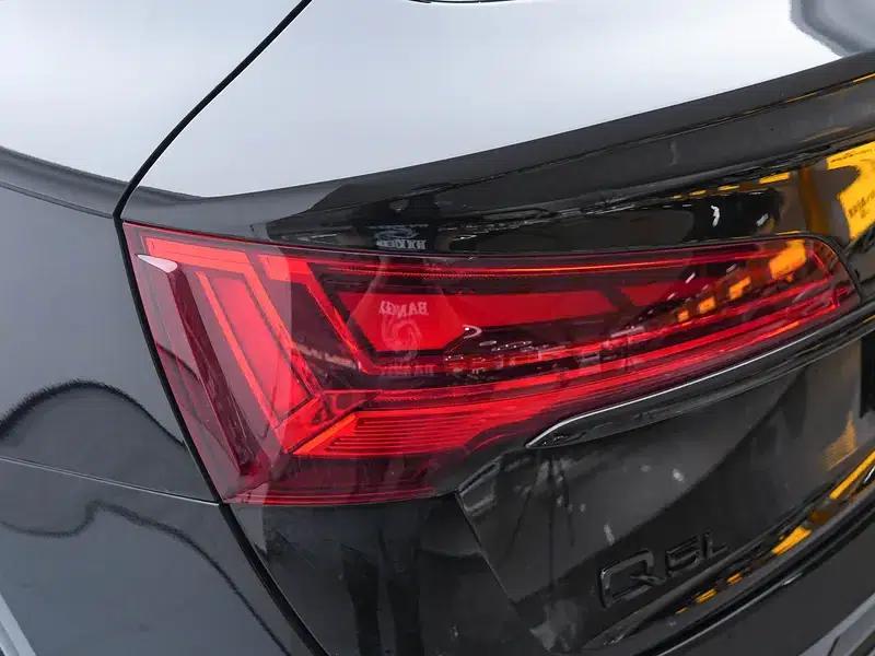 Audi Q5L Sportback 2023 40 TFSI Luxury — миниатюра 13