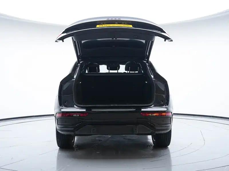 Audi Q5L Sportback 2023 40 TFSI Luxury — миниатюра 20