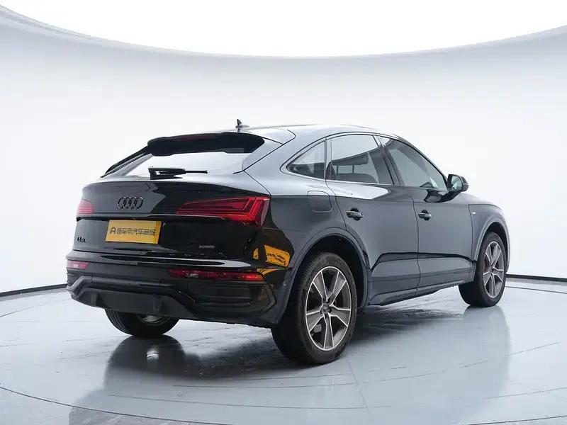 Audi Q5L Sportback 2023 40 TFSI Luxury — миниатюра 7