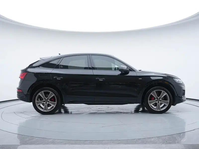 Audi Q5L Sportback 2023 40 TFSI Luxury — миниатюра 8