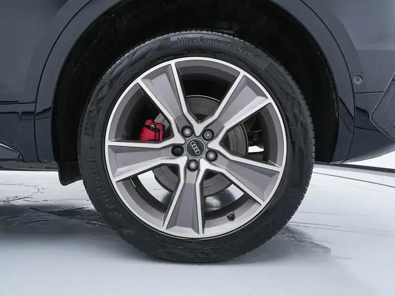 Audi Q5L Sportback 2023 40 TFSI Luxury — миниатюра 9