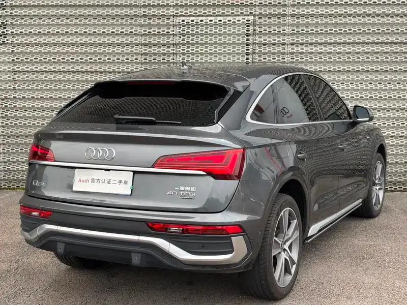 Audi Q5L Sportback 2022 Facelift 40 TFSI Luxury — миниатюра 4