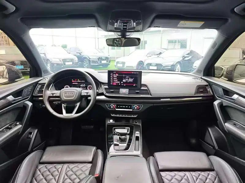 Audi Q5L Sportback 2021 45 TFSI Premium Edition — миниатюра 11