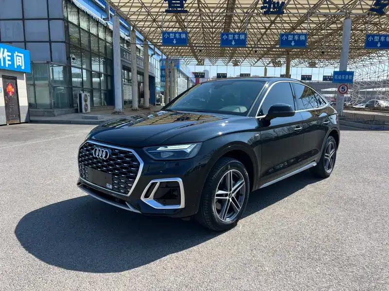 Audi Q5L Sportback 2021 40 TFSI Fashion Edition — миниатюра 1