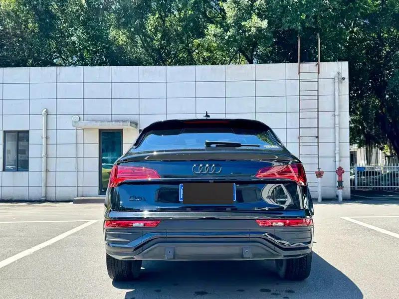 Audi Q5L Sportback 2024 40 TFSI Luxury — миниатюра 3