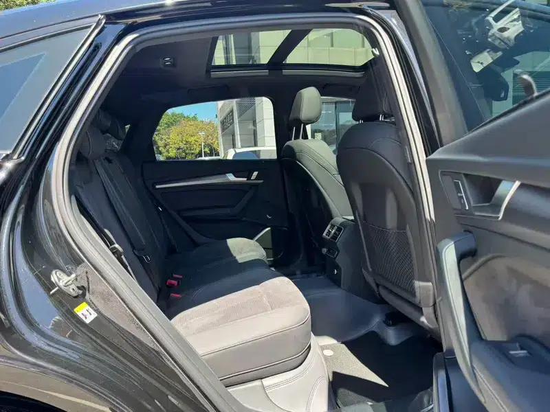 Audi Q5L Sportback 2024 40 TFSI Luxury — миниатюра 9