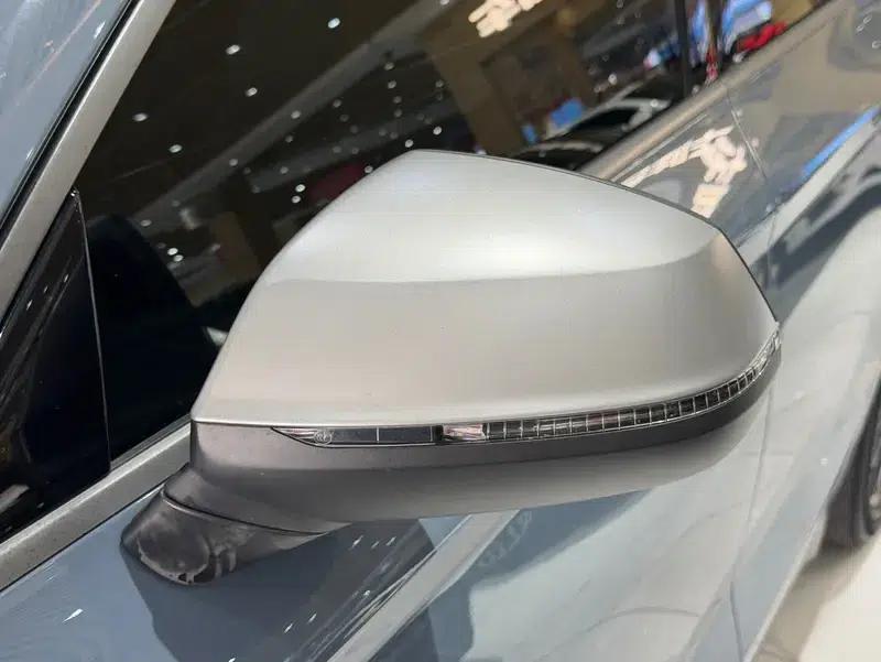 Audi Q5L Sportback 2022 40 TFSI RS Package (Sports Edition) — миниатюра 11