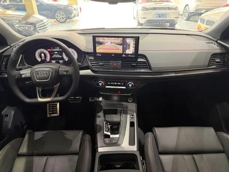 Audi Q5L Sportback 2022 40 TFSI RS Package (Sports Edition) — миниатюра 14