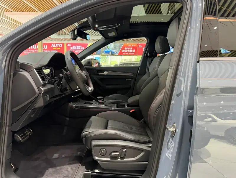 Audi Q5L Sportback 2022 40 TFSI RS Package (Sports Edition) — миниатюра 18