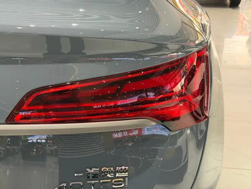 Audi Q5L Sportback 2022 40 TFSI RS Package (Sports Edition) — миниатюра 9